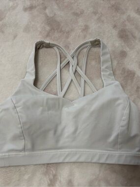 Lululemon Athletic Women’s White Crossback Wireles Sports Bra -